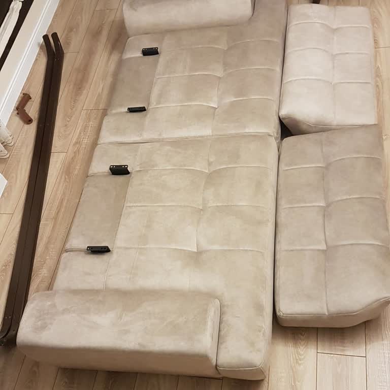 Kelebek Mobilya Aldığınız Mobilyaları 5. Kattan Sonra Size Taşıtıyor
