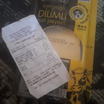 BİM Küflü Kaşar Peynir Dilimli!