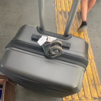 Has Turizm Bavulumu Kırık Verdiler