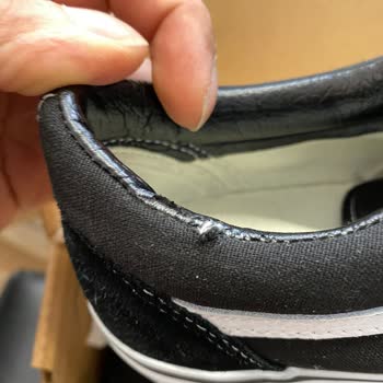 İstMarina AVM Sneaks Up Müdürü İşini Yapabilecek Biri Değil