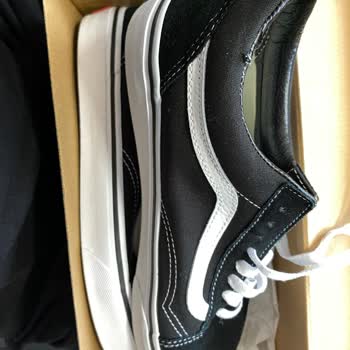 İstMarina AVM Sneaks Up Müdürü İşini Yapabilecek Biri Değil