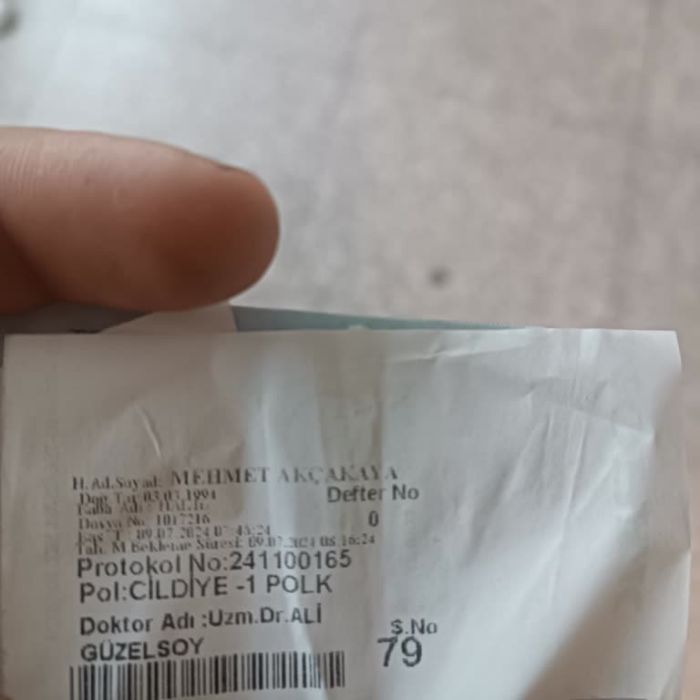 Adana Yüreğir Devlet Hastanesi Cildiye Doktorunun Uygunsuz Davranışı