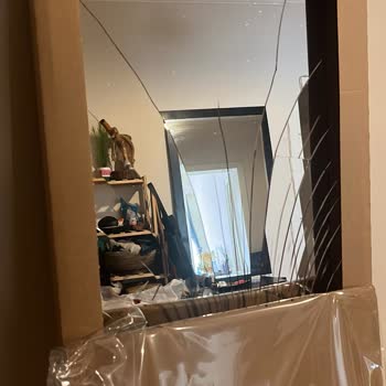 IKEA Kırık Gönderilen Ayna