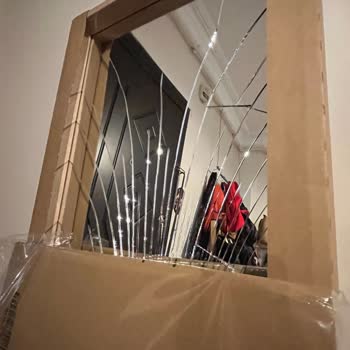 IKEA Kırık Gönderilen Ayna
