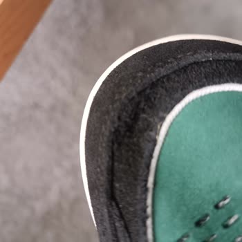 Mall Of İstanbul Adidas 20 Günlük Ayakkabı Sorun Çıktı.