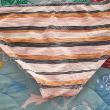 Penti Bikini Rengi Soldu