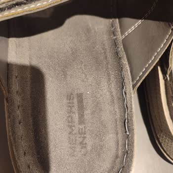 Deichmann Mağazasından Alınan Terlikte Kimyasal Boya Sorunu