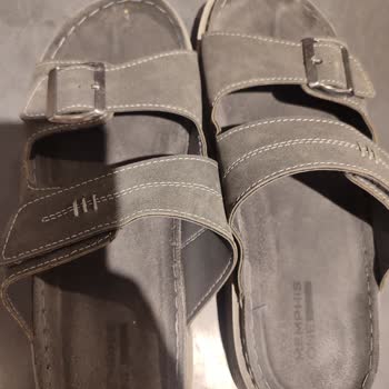 Deichmann Mağazasından Alınan Terlikte Kimyasal Boya Sorunu