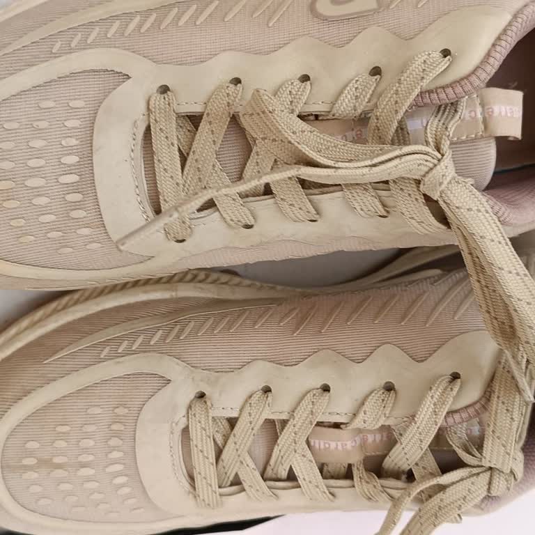 Pierre Cardin Giyim Pierre Cardin Marka Spor Ayakkabı Koku Yapıyor Ve Firma Kabul Etmiyor