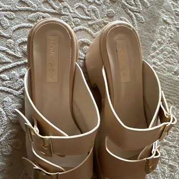 iloveshoes.com.tr İlgisiz Firma Özensiz Üretim