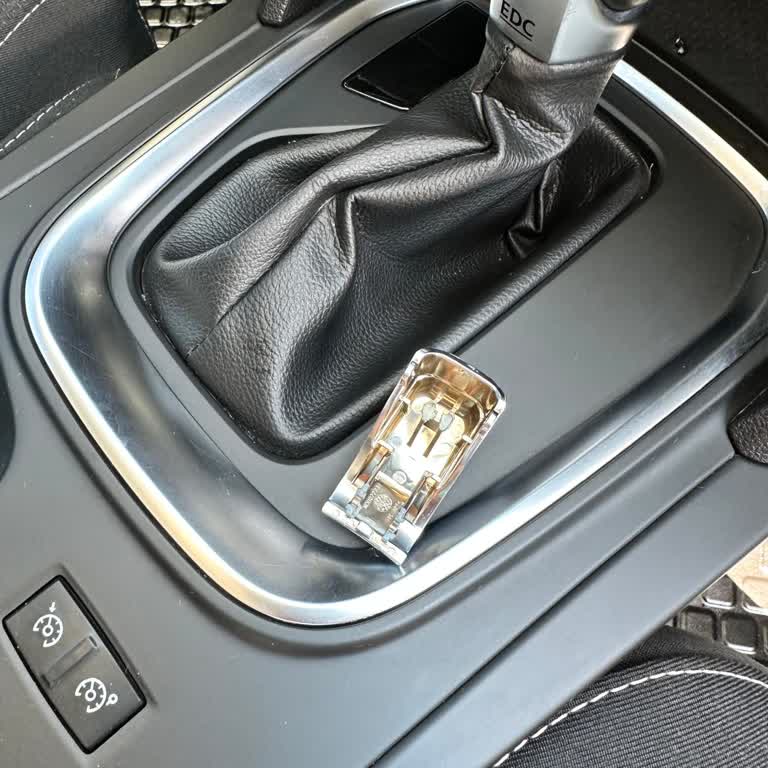 Çelik Motor Megane 4 Otomatik Vites Mandalı Problemi