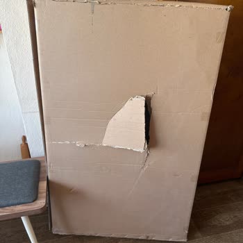 Çetmen Mağazası Masamı Ayaksız Gönderdi. Bir Haftadır Bekliyorum