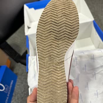 Online Lostra Kotu İsçilik Ve Kotu Müşteri Memnuniyeti