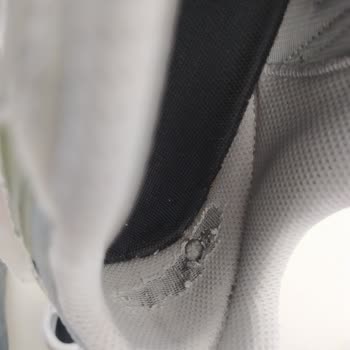 My New Balance 990v5 Shoes Tore in 20 Days