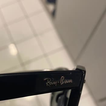 Solaris Optik Rayban Gözlük Logo Kararması Orijinallik Şüphesi