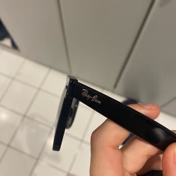 Solaris Optik Rayban Gözlük Logo Kararması Orijinallik Şüphesi