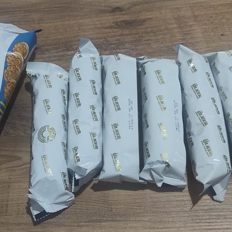 Ülker 8'li Paket Sandviç Kremalı Bisküvi 1 Paket Eksik Çıktı