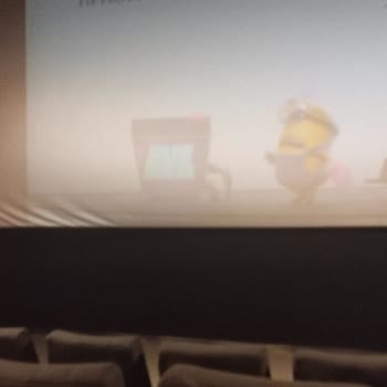 Cine1Can Seyir Zevki Çok Düşük Perdeler Hasarlı Ve Pis Durumda