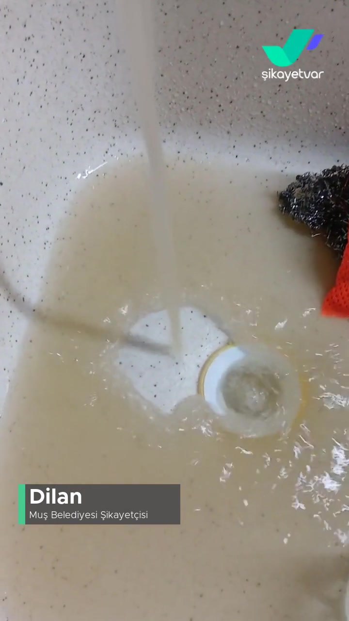 Muş Belediyesi Çeşme Suyu Simsiyah! videonun kapak resmi