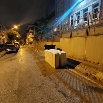 Has Nakliyat Kastamonu Has Nakliyat'ın Sorumsuzluğu: Eşyalarımızı Çöpün Yanına Bıraktılar!