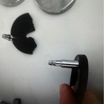 Creavit Duck Mat Siyah Klozet Kapağı Menteşesi Kırıldı. Acil Yardım.