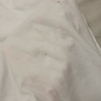 Maviden Alınan T-shirt Delik Deşik Oldu