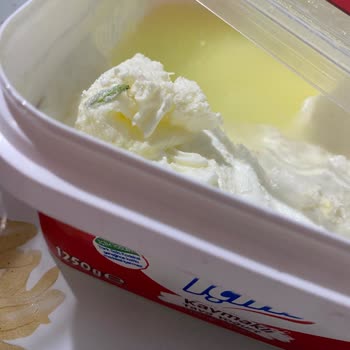 İçim Yoğurt İçinden Böcek Çıktı.