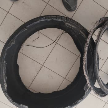 Lassa Sıfır Lastik Aldım 1 Ayda Gümledi