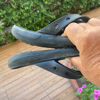 Crocs Terlik & Ayakkabı Crocs Terliğim Yamuldu