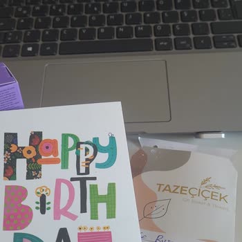 Taze Çiçek (tazecicek.com) Hediye Skandalı: Siparişim Tamamen Farklı Ve Defolu Geldi!