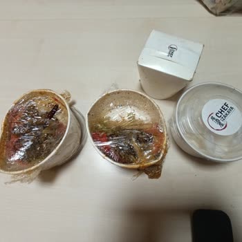 Chef Izakaya Yemek Sepeti'nden Gelen Siparişim Dökülmüş Ve İade Edilmedi