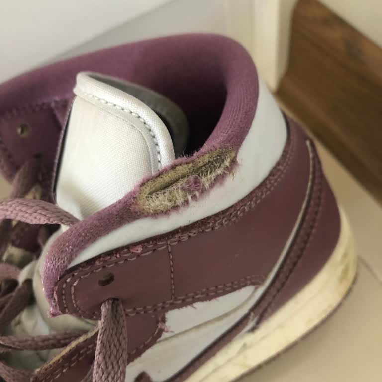 Ankara Ankamall Nike Mağazasından Aldığım Ayakkabı Sorunsuz Çıktı.
