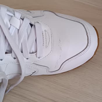 Puma Marka Ürününde Suni Deride Kabarması Ve Deforme Olması