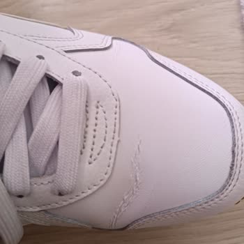 Puma Marka Ürününde Suni Deride Kabarması Ve Deforme Olması