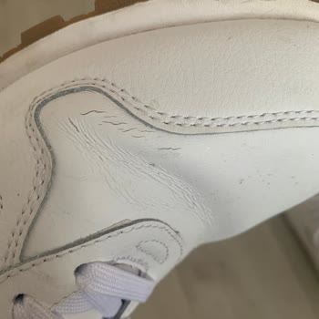 Мои новые кроссовки Puma из West Park треснули всего за 3 дня