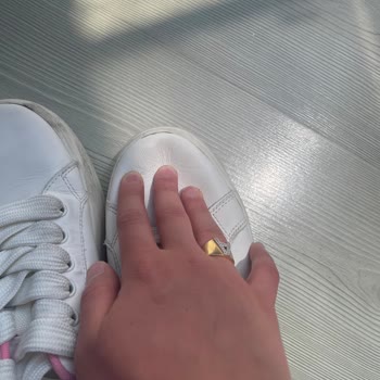 Tommy Hilfiger Ürünün Arkasında Değil