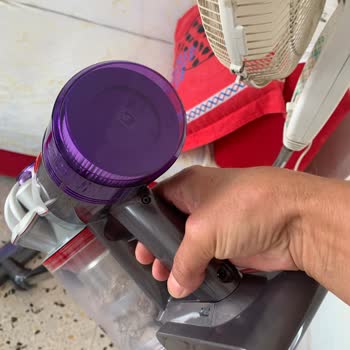 Dyson V8 Dik Süpürge