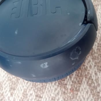 JBL Kulaklıkta Beyaz Leke Sorunu