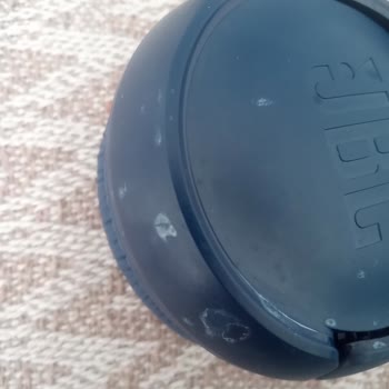 JBL Kulaklıkta Beyaz Leke Sorunu