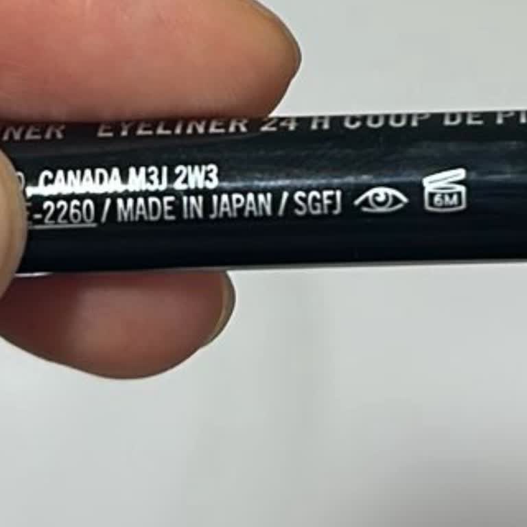 My MAC Cosmetics Eyeliner Malfunctioned But Store Refuses Refund