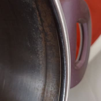 BİM Düdüklü Tencere Tencereler Pas Tutmuş Berlin Düdüklü Tencere