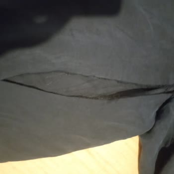 Faik Sönmez İkinci Giyişte Yırtılan Kapri