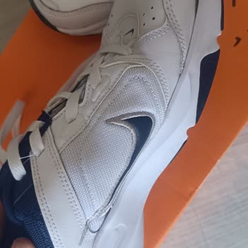 FLO Ayakkabı Mağazasının Sattığı Ürünün Arkasında Durmaması