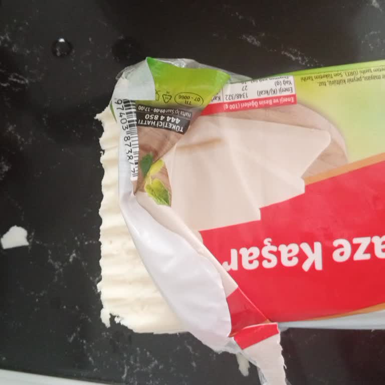 Ekici Peynir Plastik Parçası Çıktı