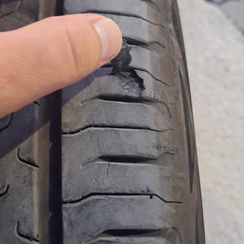 Ford Focus Ve Continental Lastik Pişmanlığı