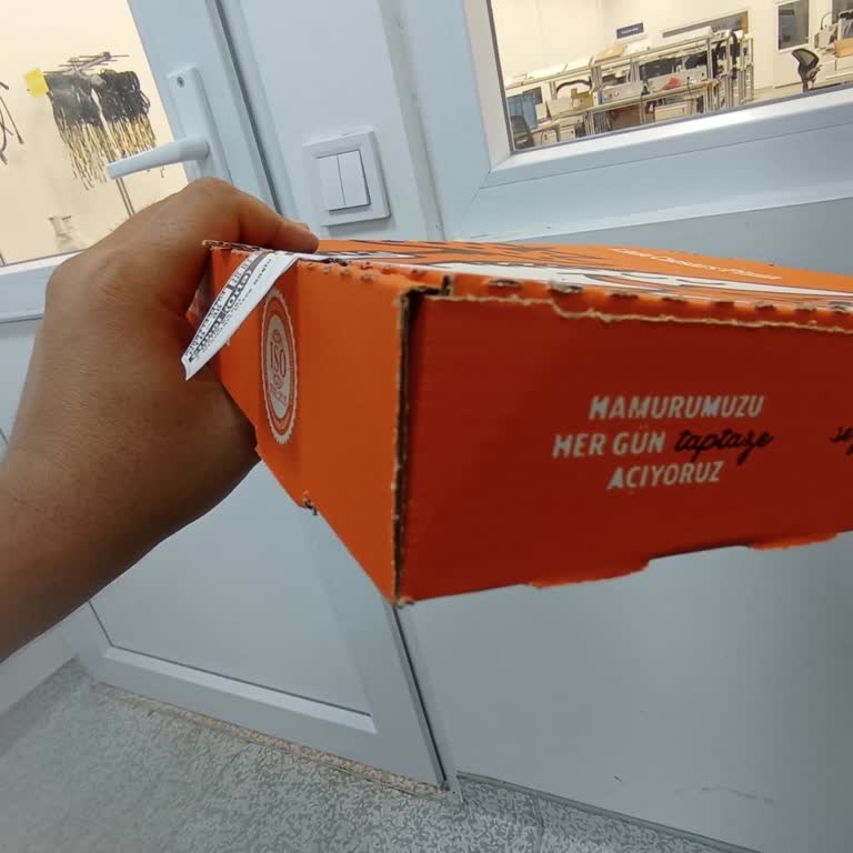 Little Caesars'ın Konum İstemesi Ve İşlevsiz Güvenlik Etiketleri