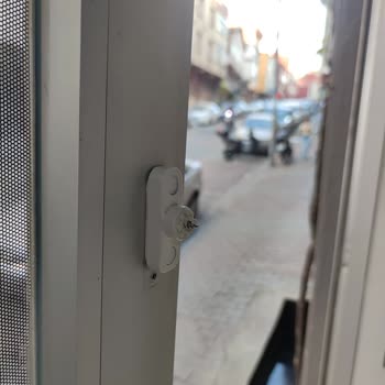 Alo 184 Sağlık Bakanlığı İletişim Merkezi Poliklinikte Hasta Hakları İhlali