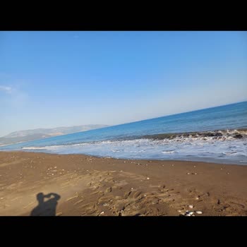 Rizom Beach Hotel Kumluca Deniz Dalgalı Günün Hiçbir Saatinde Girilemiyor!