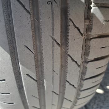 Nokian Yaz Lastiği Kanallarında Çatlaklar Oluştu.