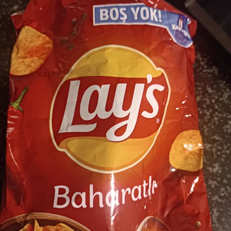 Lay's Baharatlı Cipsin İçinden Garip Bir Şey Çıkması